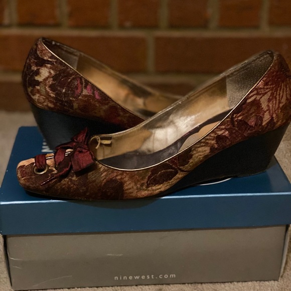 Nine West Wedges - Picture 1 of 5